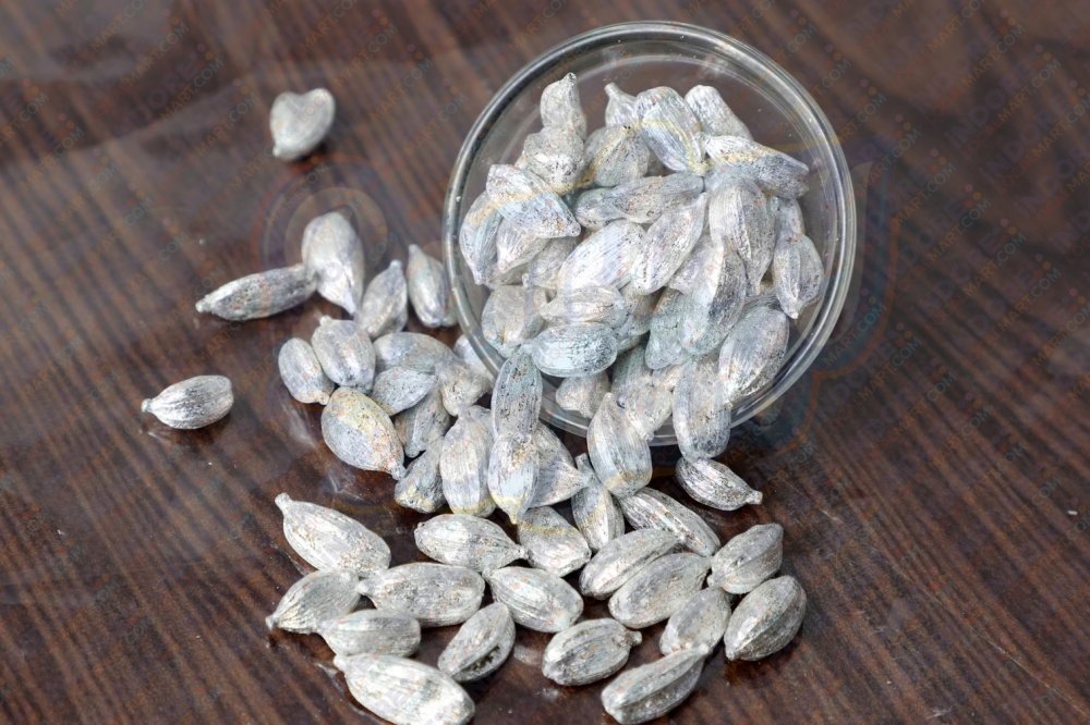 Silver coated Whole Cardamom (Elaichi)`
