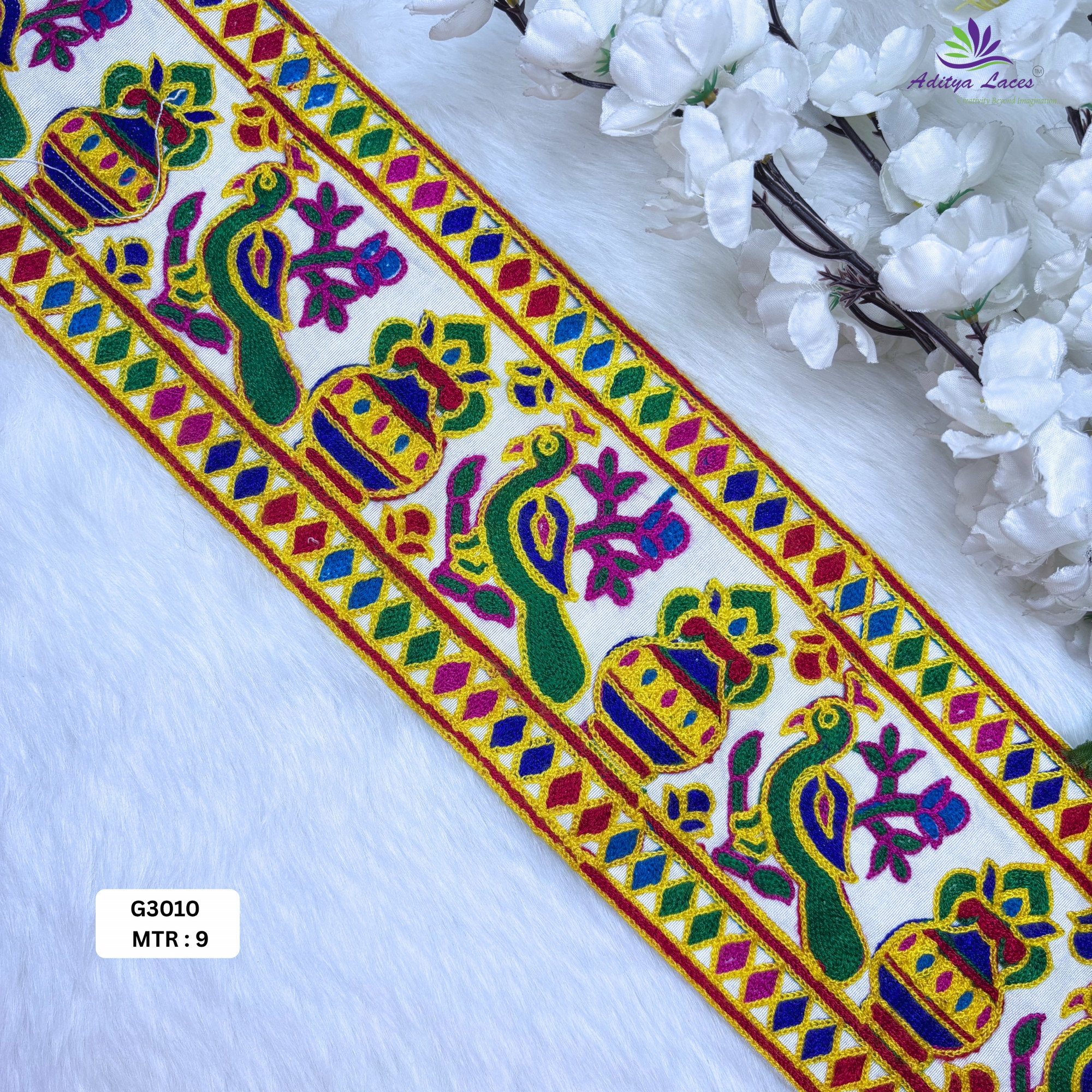 Exclusive Ornate Gamthi Lace Edge - for Fashion Trims