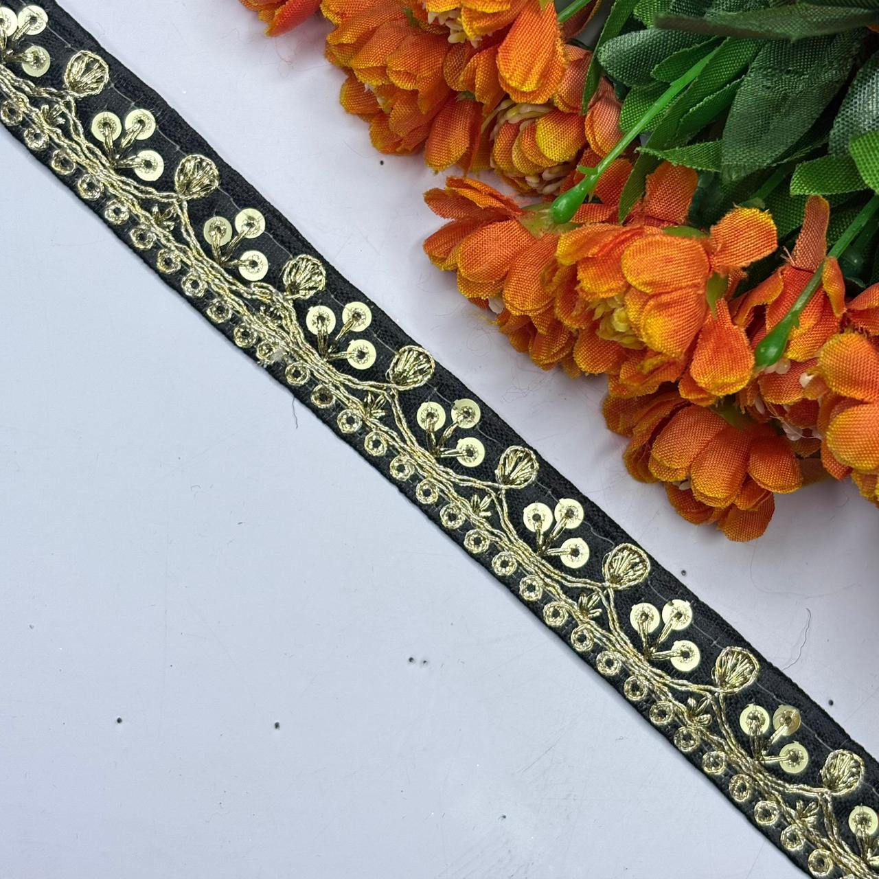 Graceful Designer Saree Lace for Garment Decoration