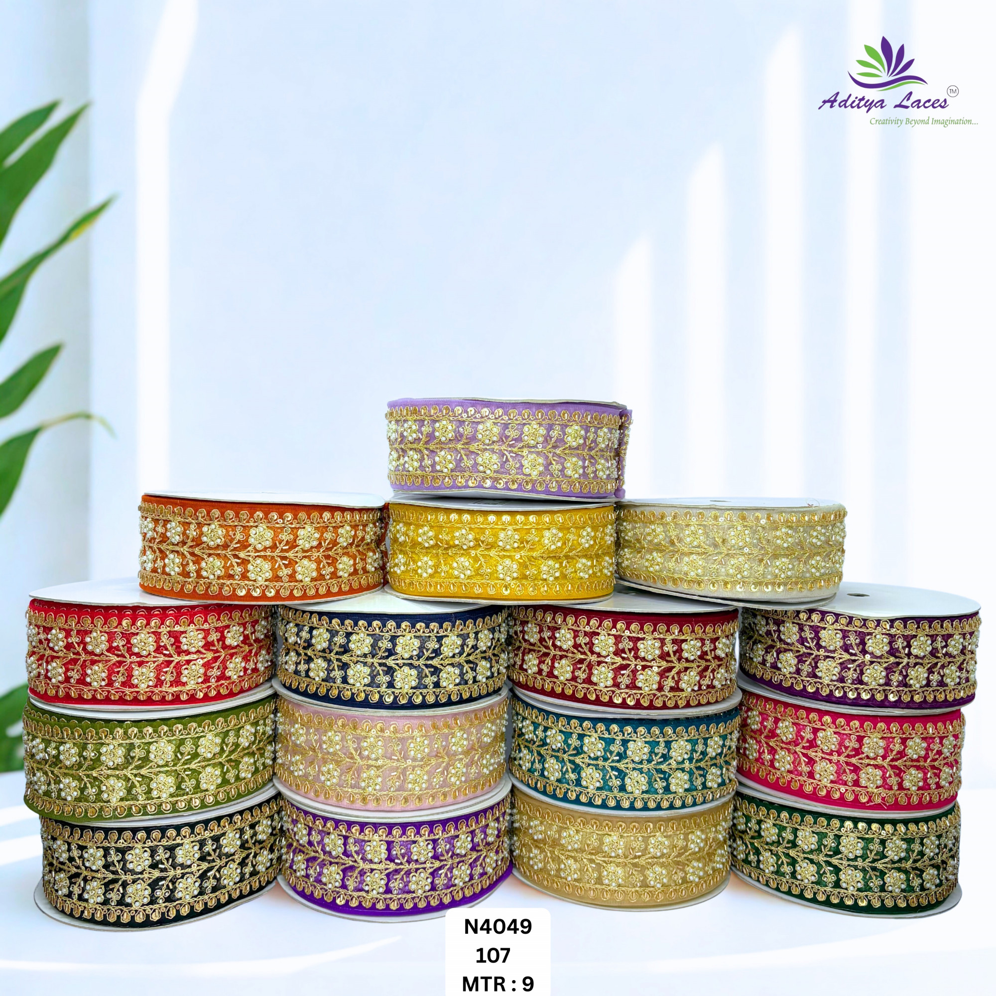 Handcrafted Decorative Pearl Lace Trim for Fashion Accessories