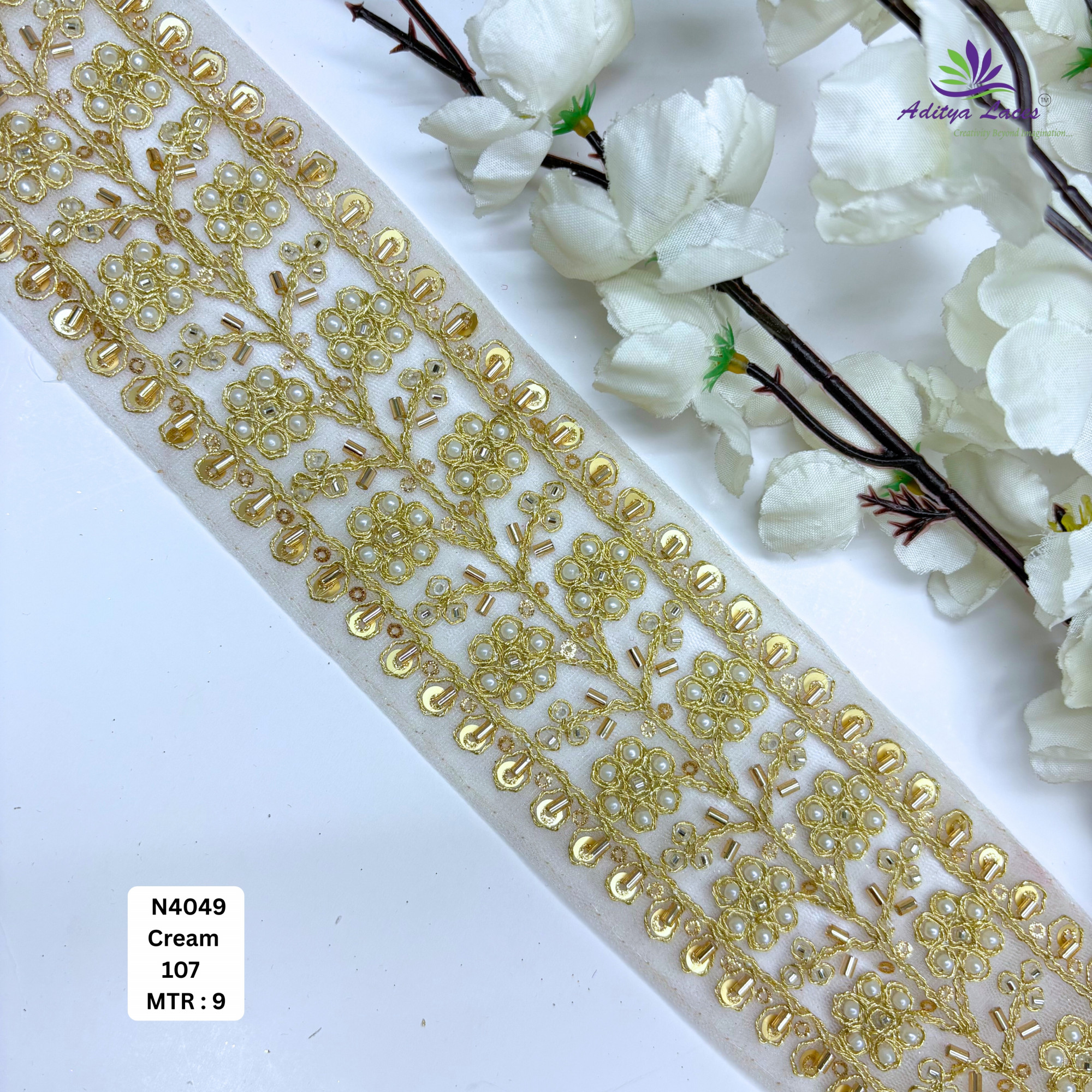 Handcrafted Decorative Pearl Lace Trim for Fashion Accessories
