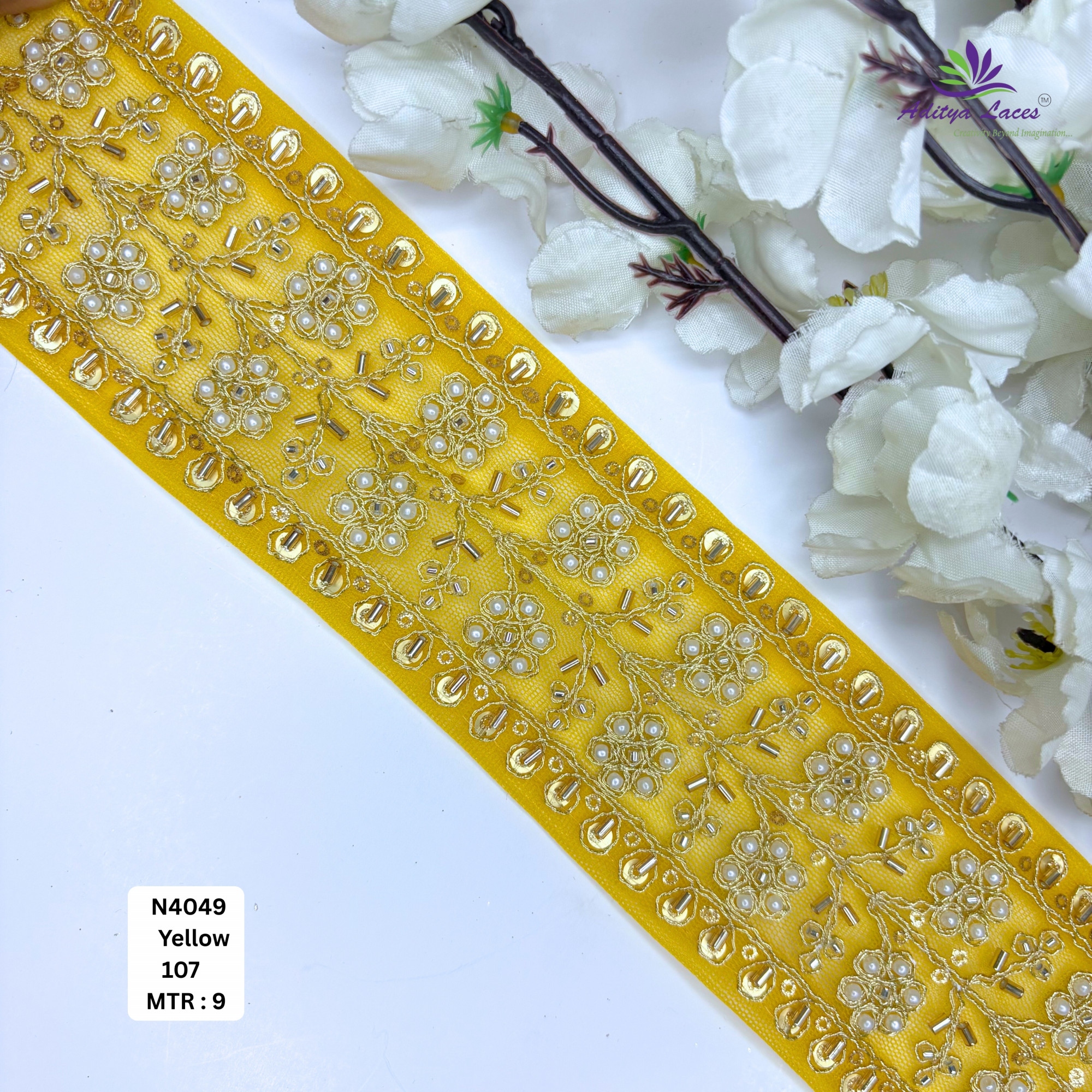 Handcrafted Decorative Pearl Lace Trim for Fashion Accessories