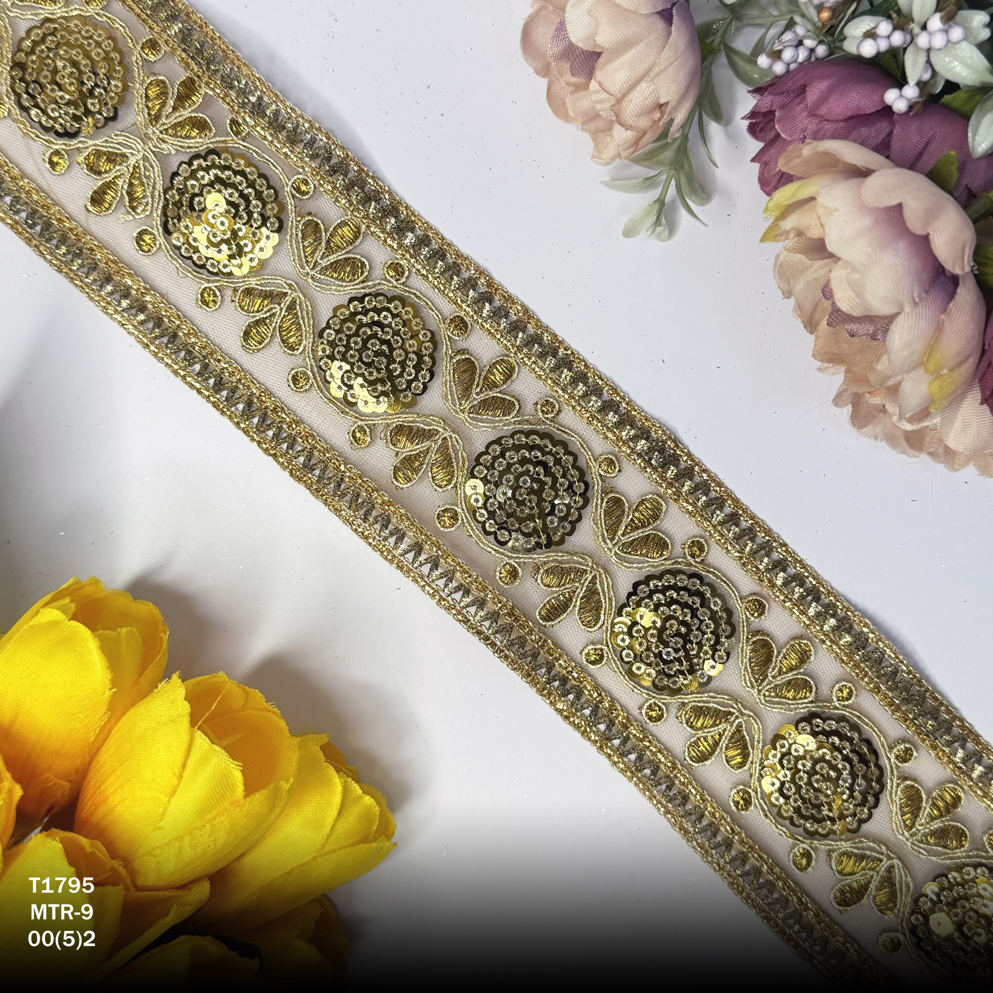 Luxury Decorative Embroidery Trim for Ethnic Dresses