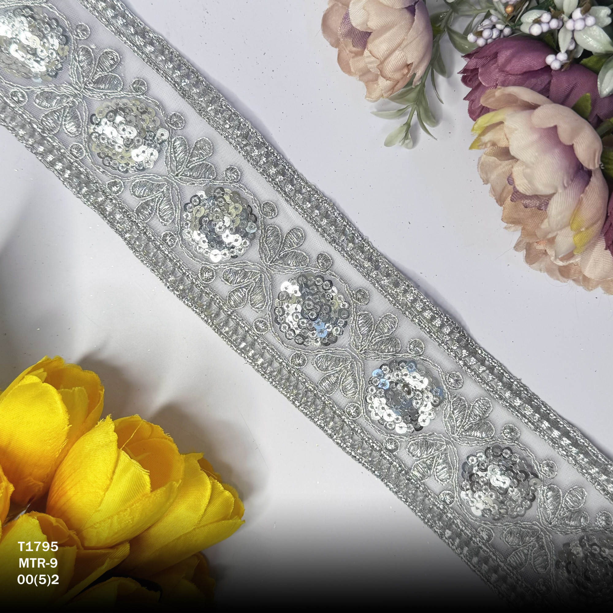 Luxury Decorative Embroidery Trim for Ethnic Dresses