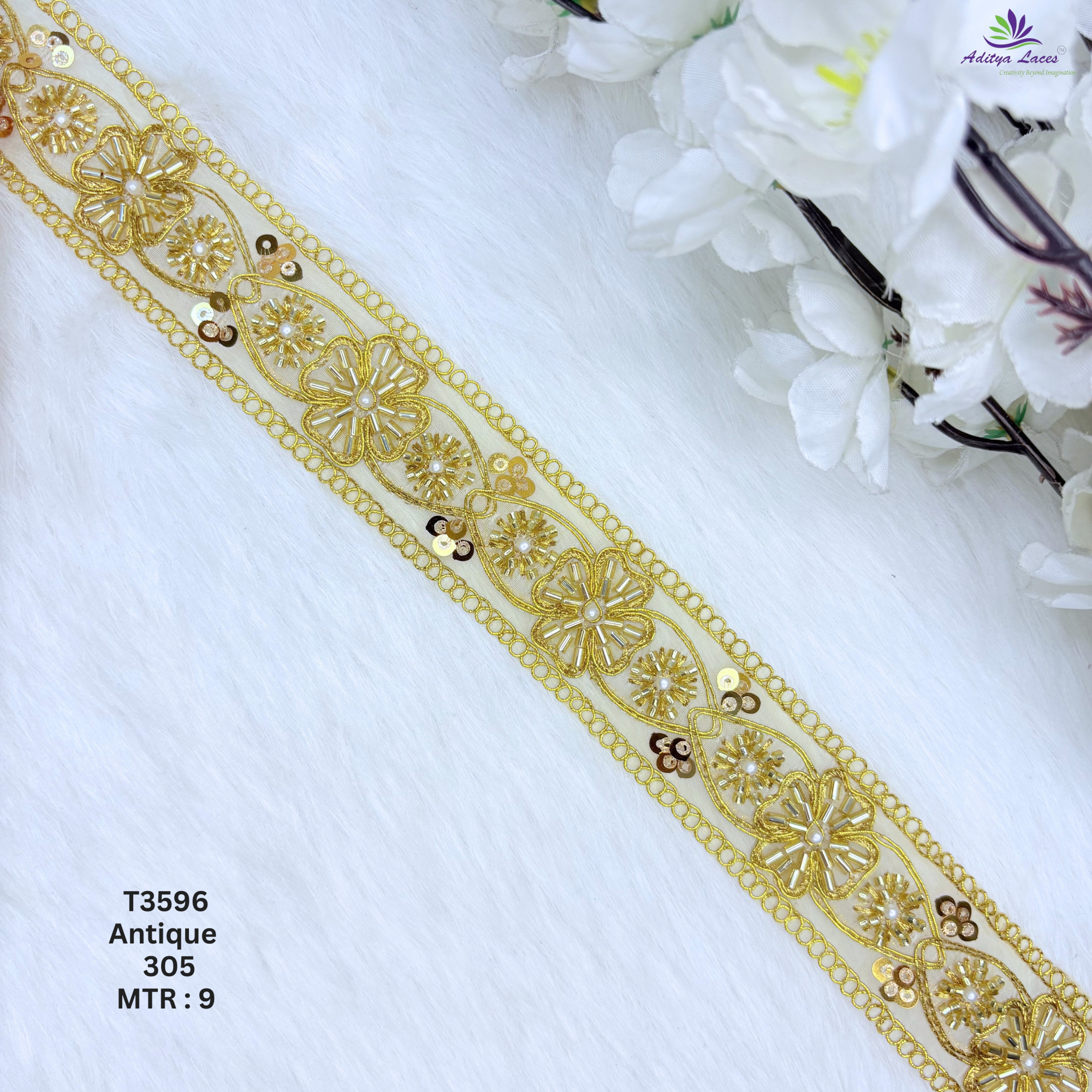 Handcrafted Decorative Pearl Lace Trim for Fashion Accessories