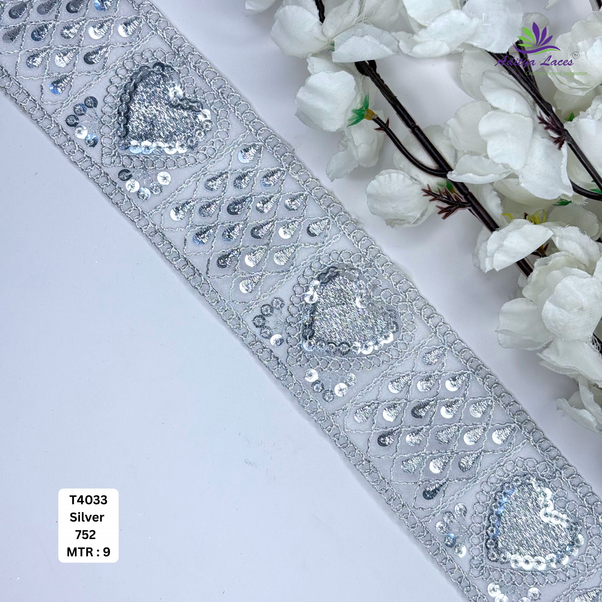 Decorative Silver Embroidery Lace Trim for Saree Garments