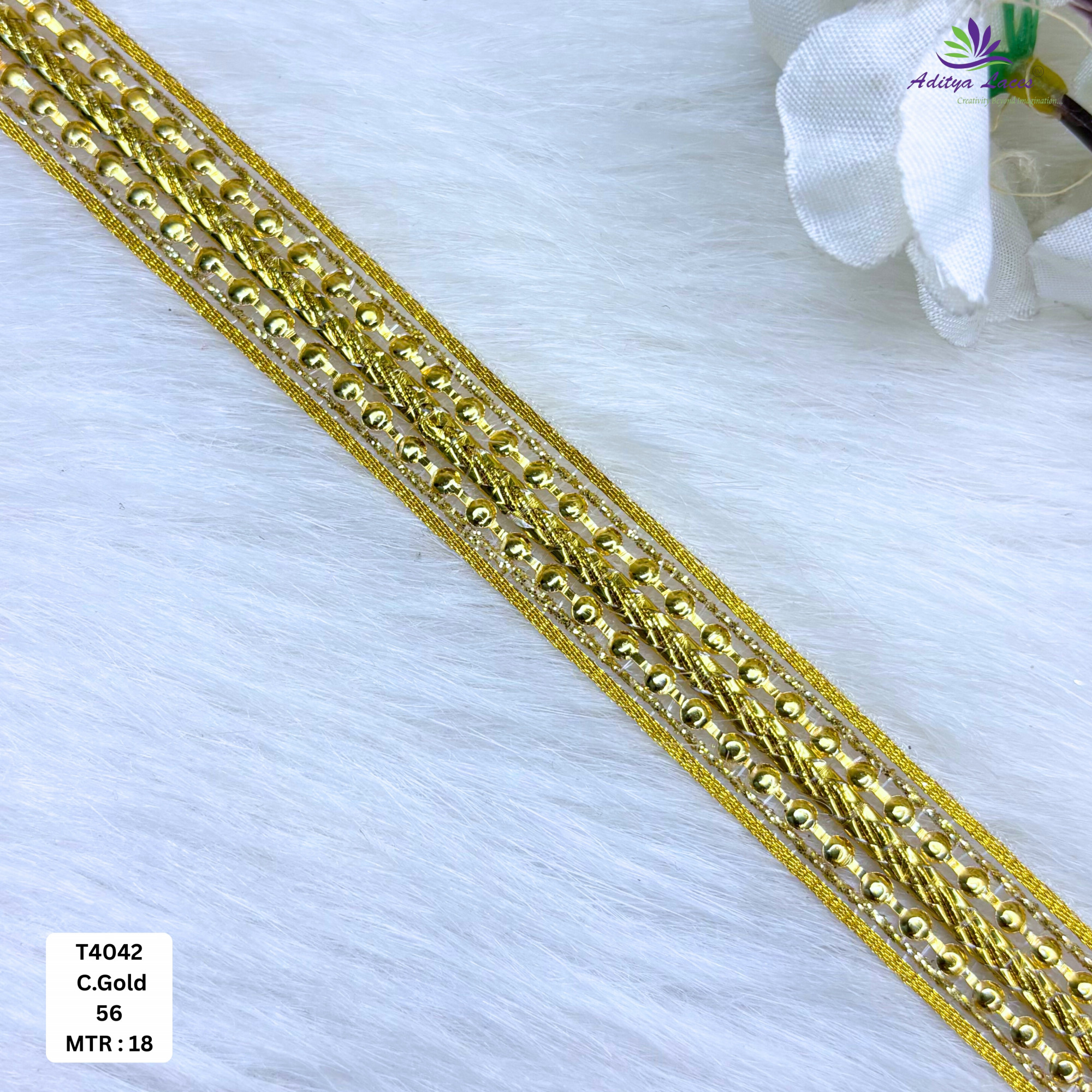 Elegant Silver Embroidery Lace Trim for Saree Garments