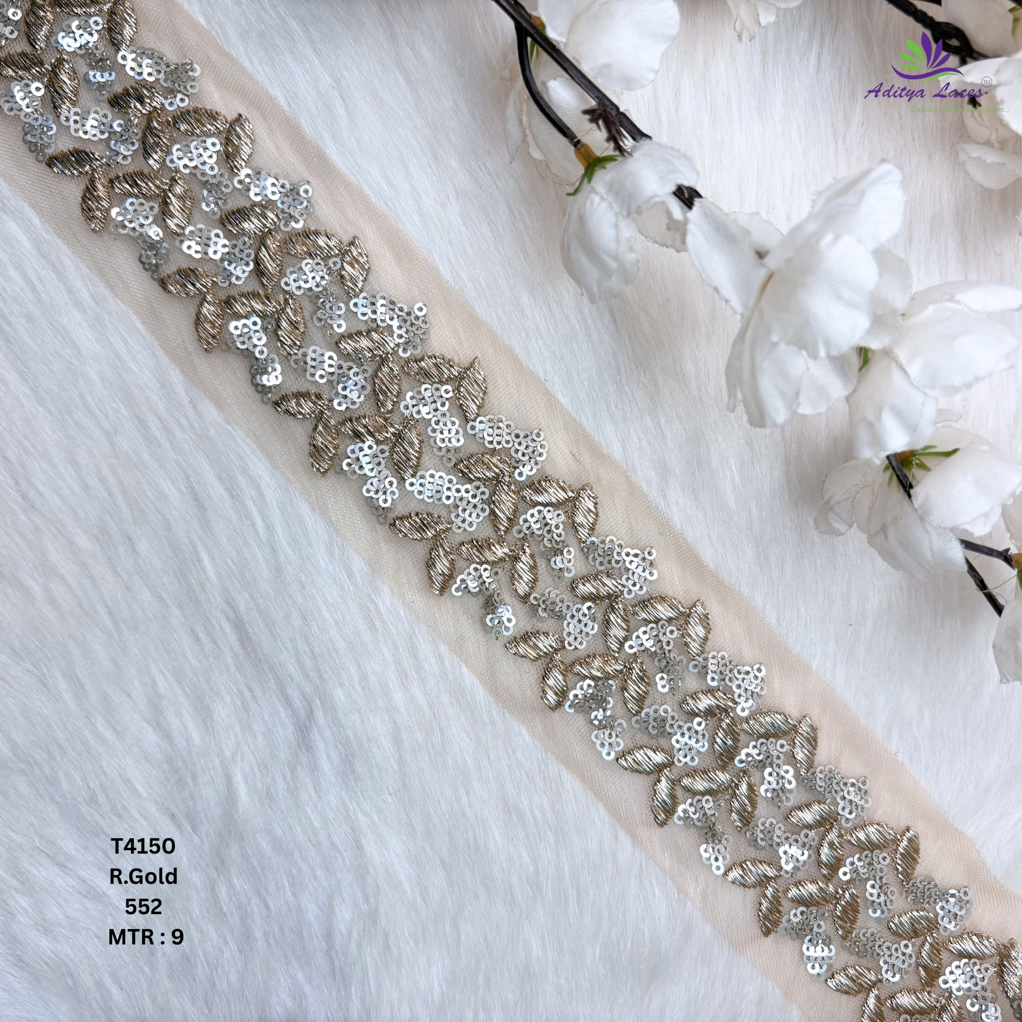Decorative Silver Embroidery Lace Trim for Saree Garments