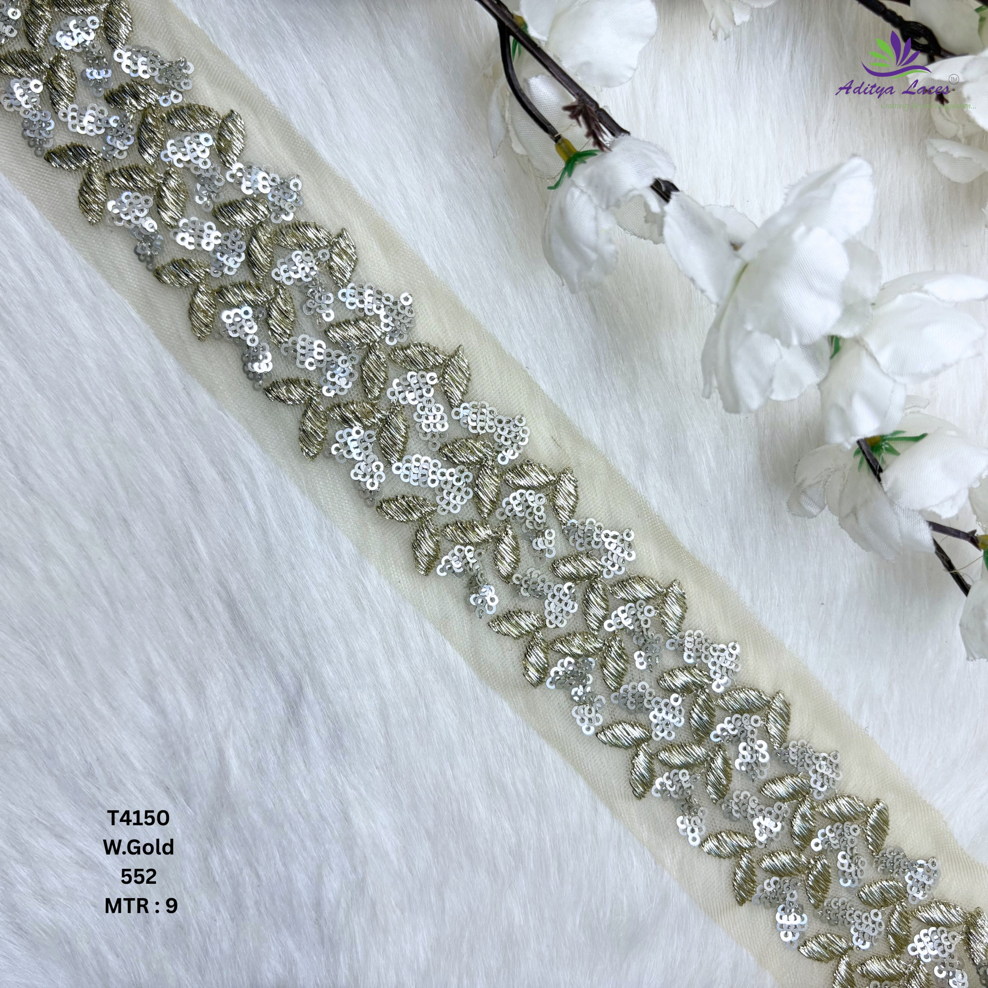 Decorative Silver Embroidery Lace Trim for Saree Garments