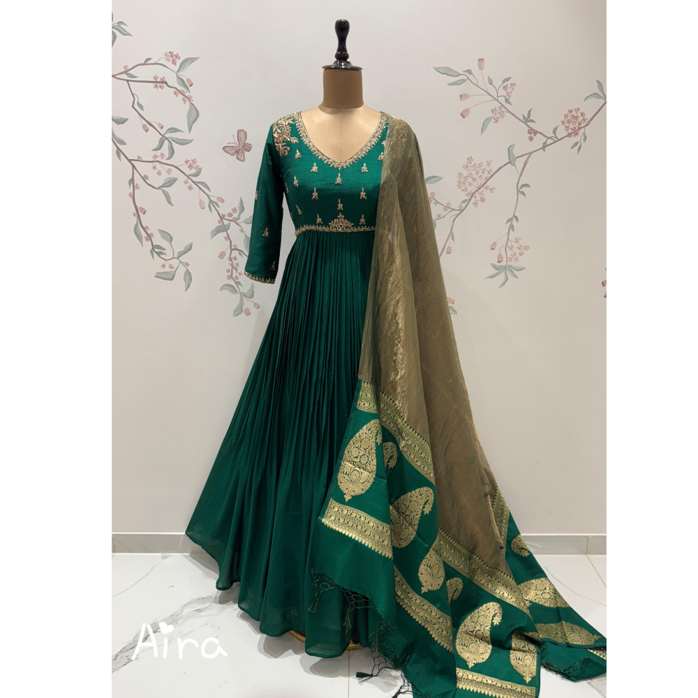 Image of Green Tissue Banaras Dupatta Dress