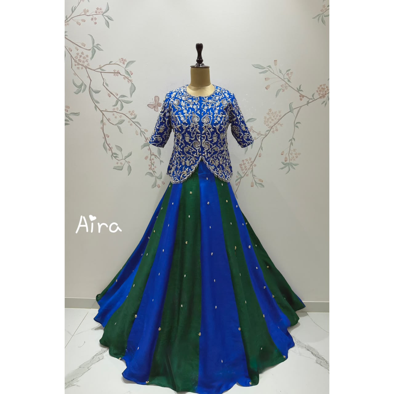 Mayur Panel lehenga