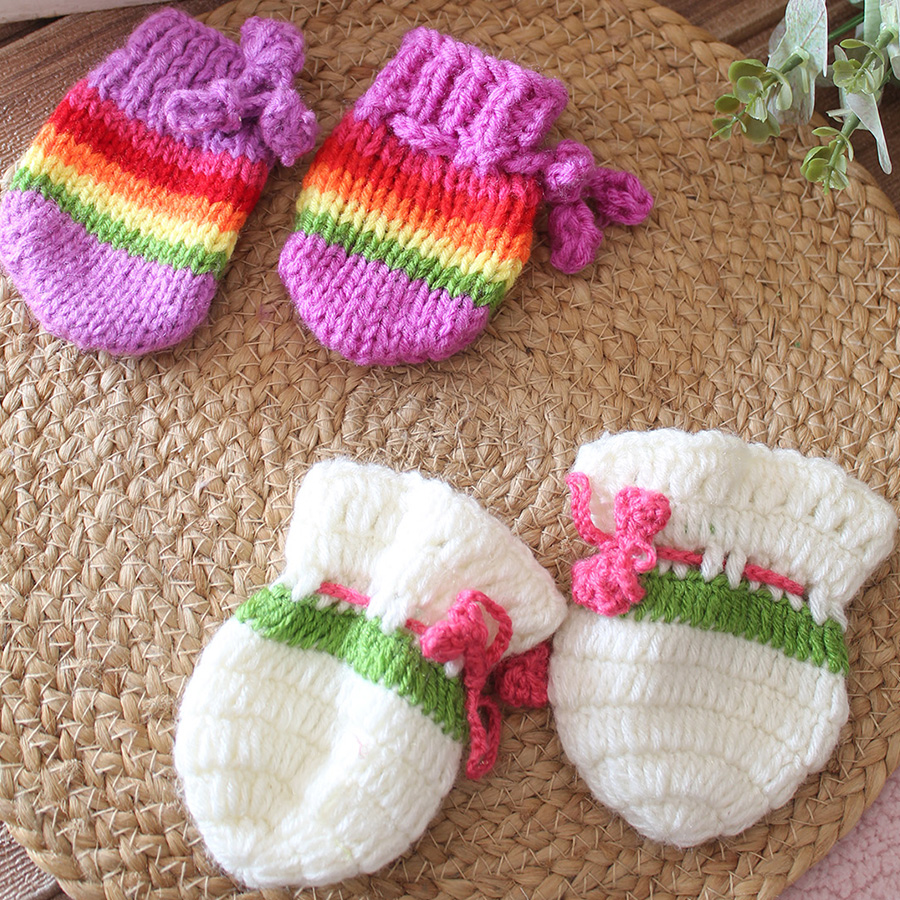 knitted baby mittens