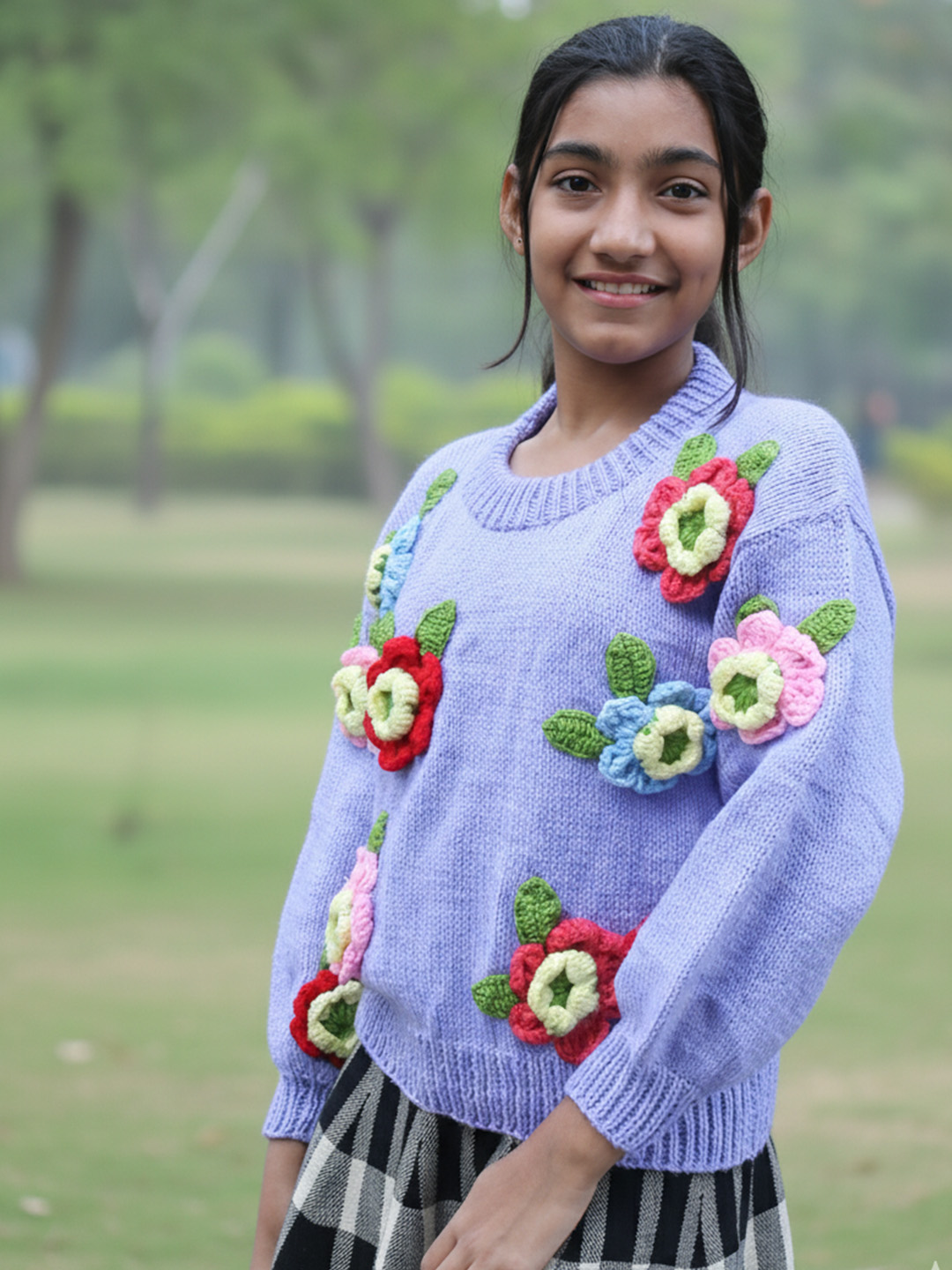 Woonie Handknitted Full Sleeves Colorful Floral Applique Detailed Sweater - Purple