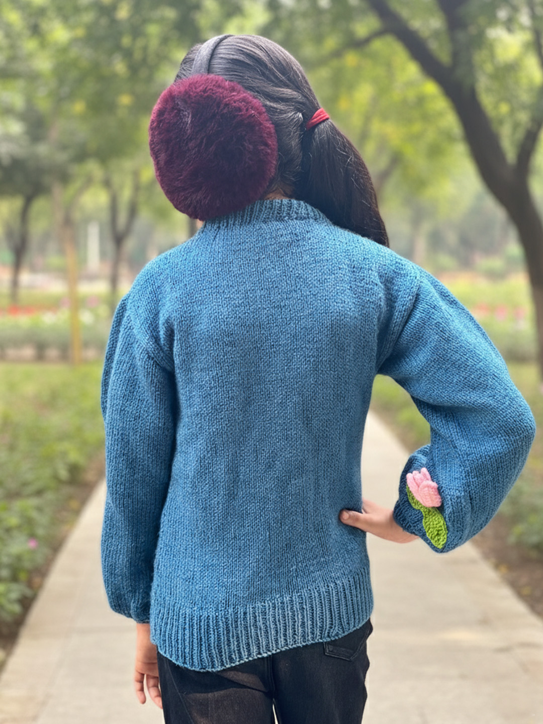 Woonie Handknitted Full Sleeves Floral Applique Detailed Sweater - Blue