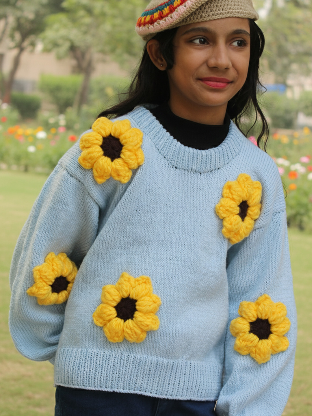 Woonie Sunflower Pullover - Light Blue