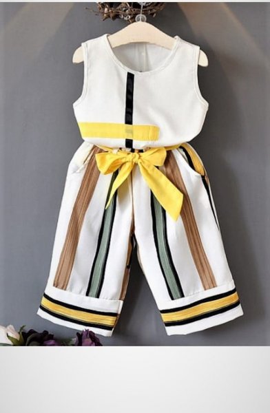 Image of Beautiful Printed Set With Belt