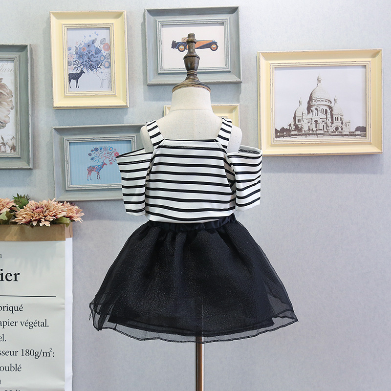 Black And White Top Skirt Set With Flower Bow