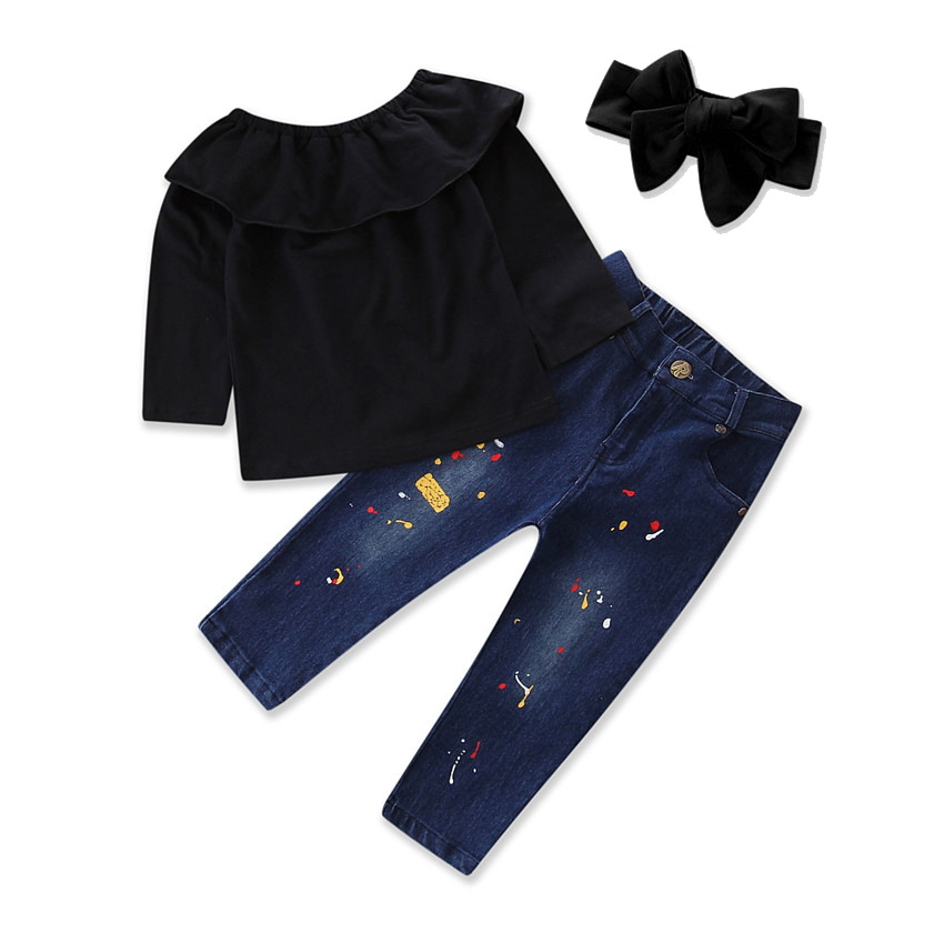 Black Offshoulder Top WIth Jeans And Hedband