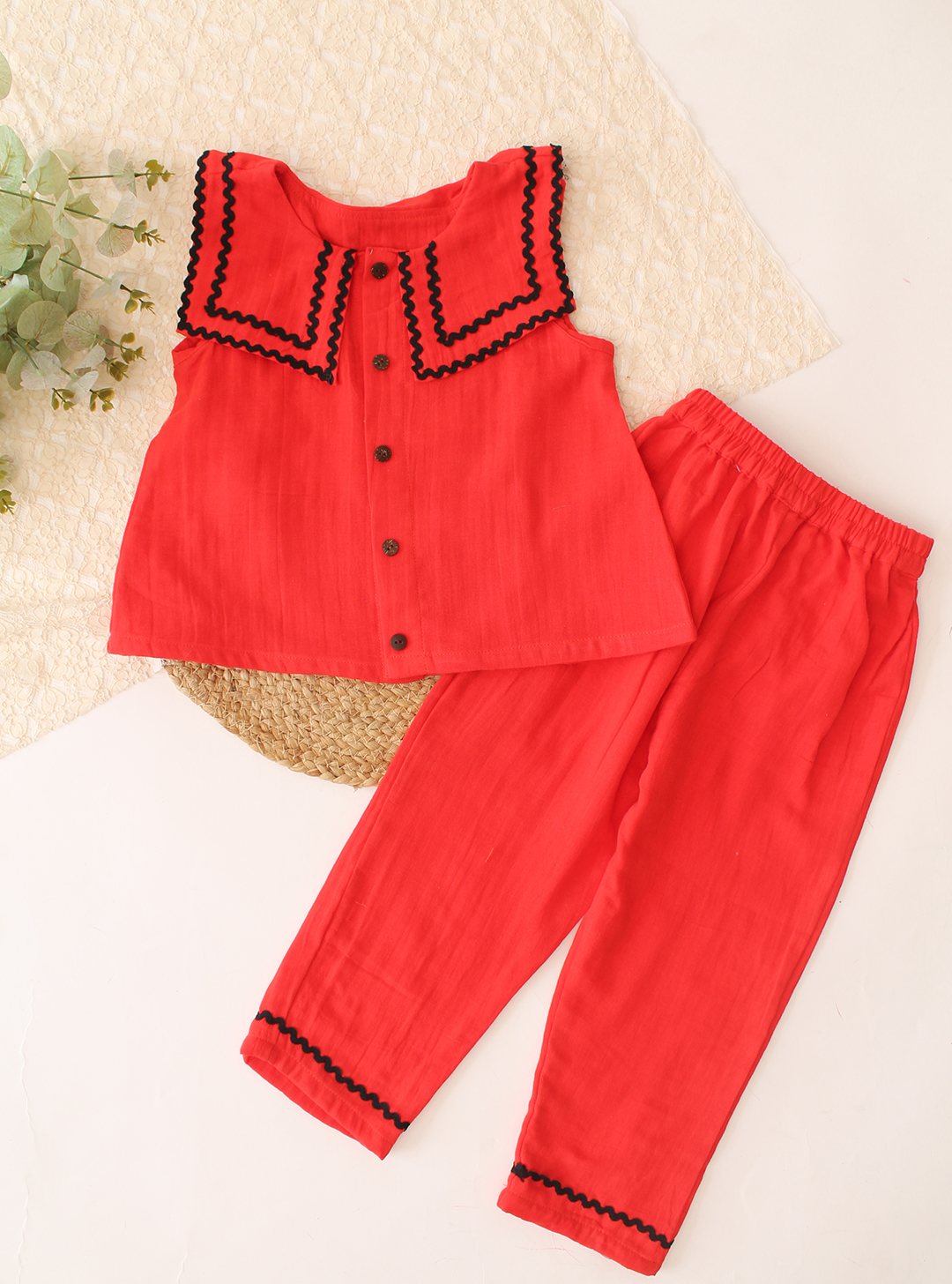 Qvink Cotton Lace Detailed Summer co ord set for Girls - Red
