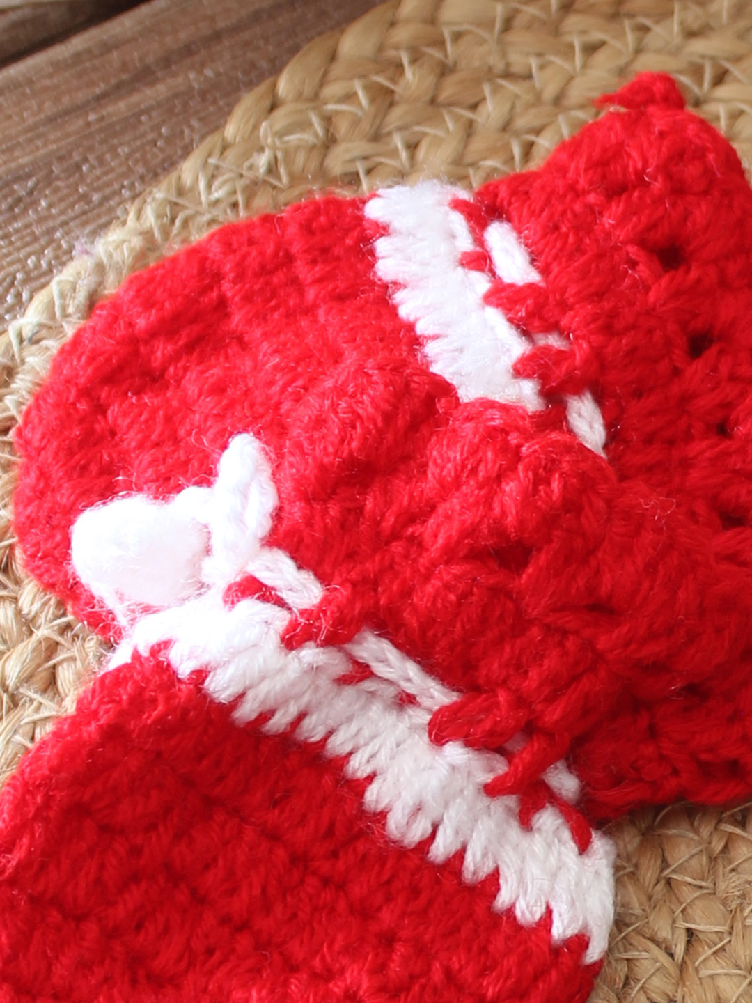 Woonie Handknitted Self Design Mittens (Set of 2)