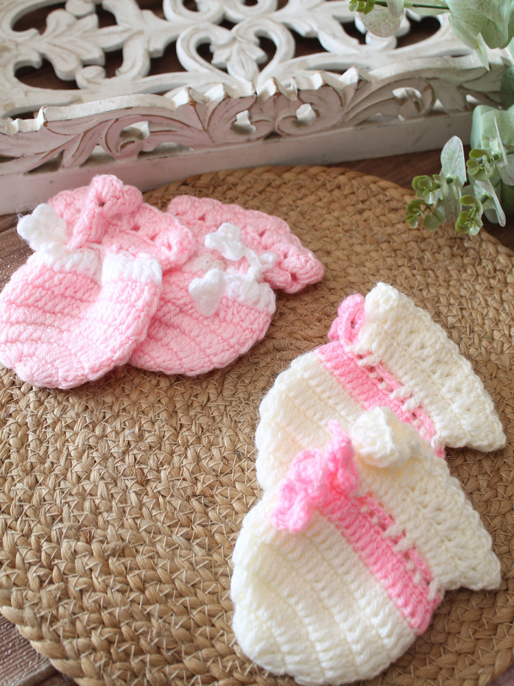 Image of Woonie Handknitted Self Design Mittens (Set of 2)