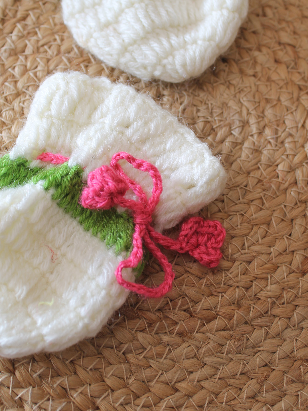 Woonie Crochet Self Design Mittens - Cream