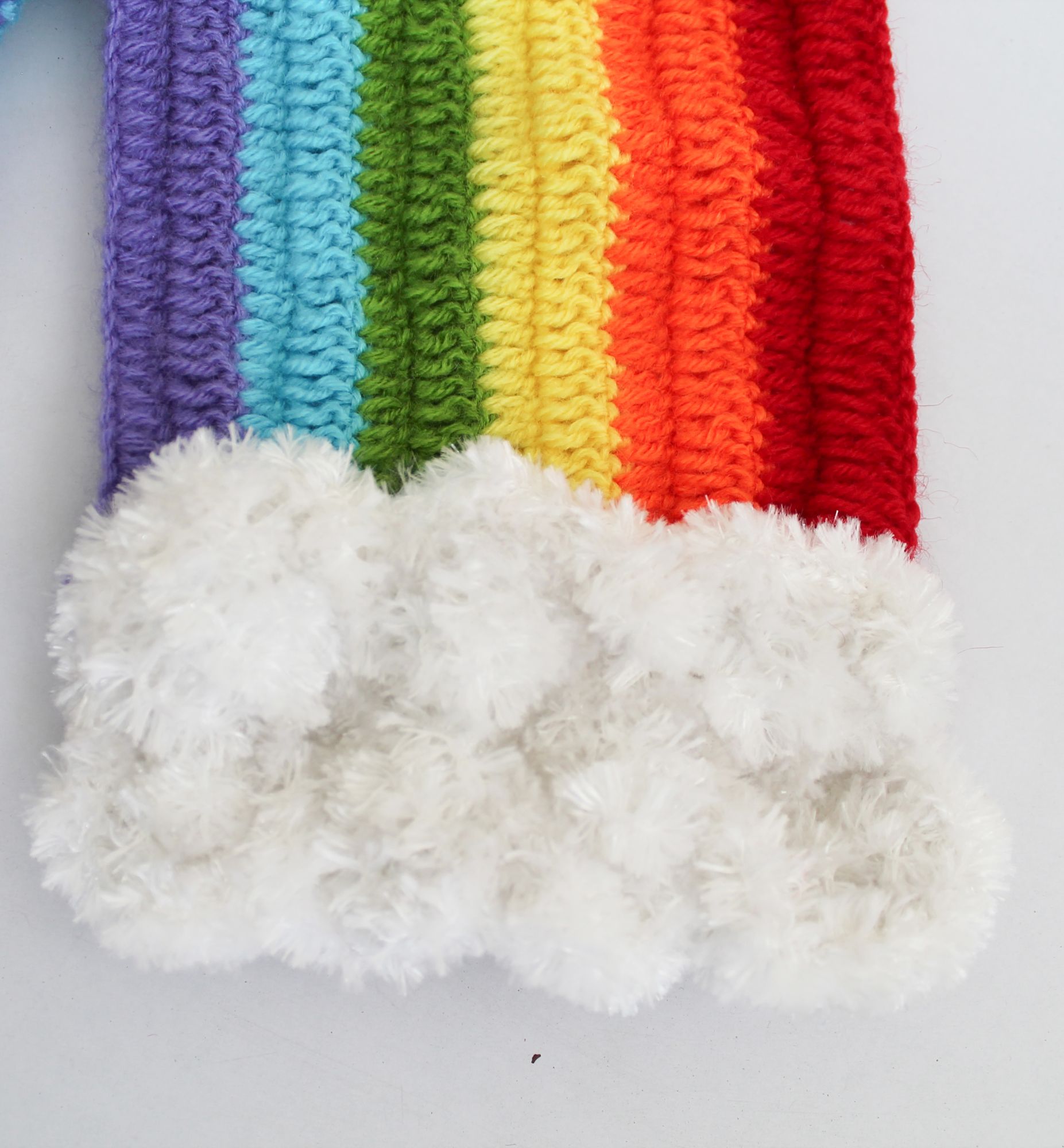 Woonie Handmade Heart & Cloud Detailing Muffler - Multi