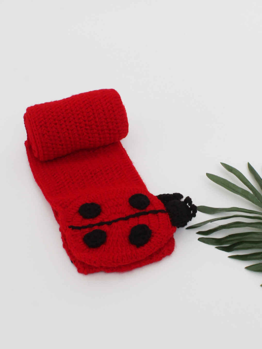 Woonie Handmade Bug Design Muffler- Red