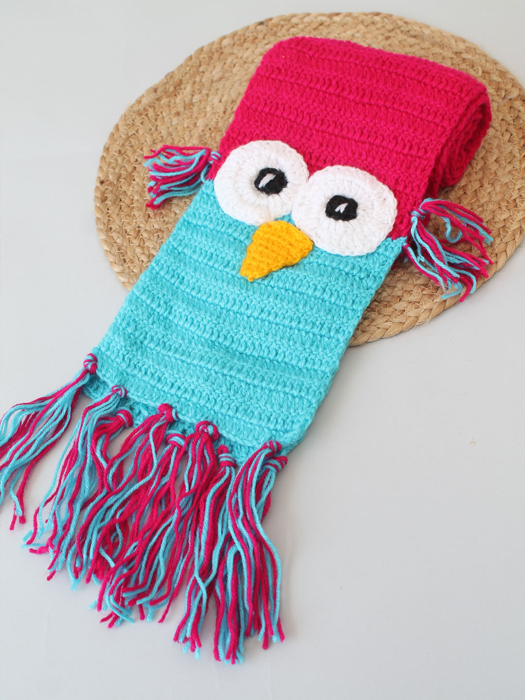 Woonie Handmade Crochet Bird Muffler for Winters - Pink