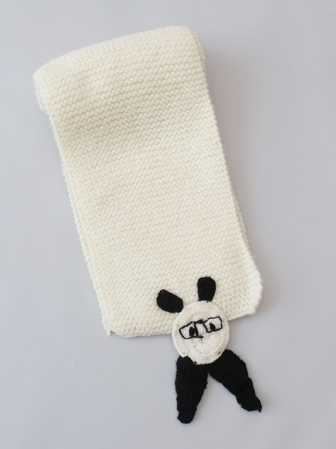 Woonie Hand Knit Muffler with a Dog Applique - Off White
