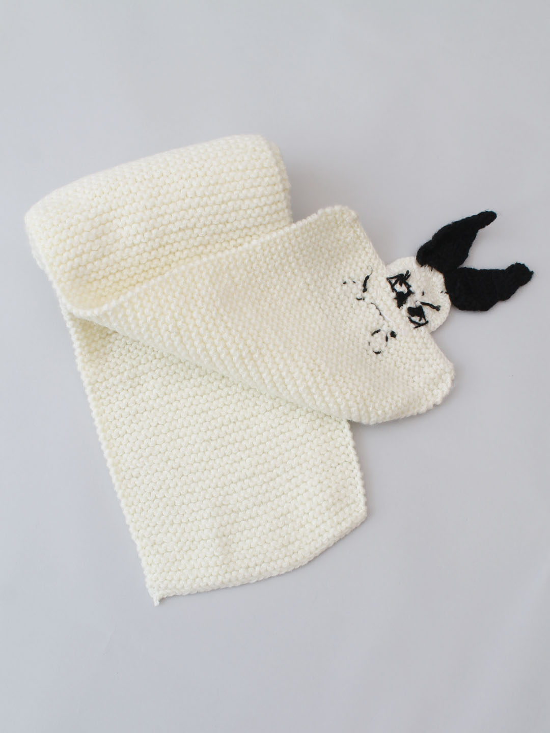 Woonie Hand Knit Muffler with a Dog Applique - Off White