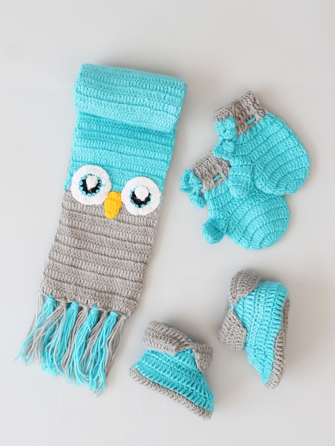 Woonie Handknit Bird Applique Muffler with Gloves & Boots -Blue