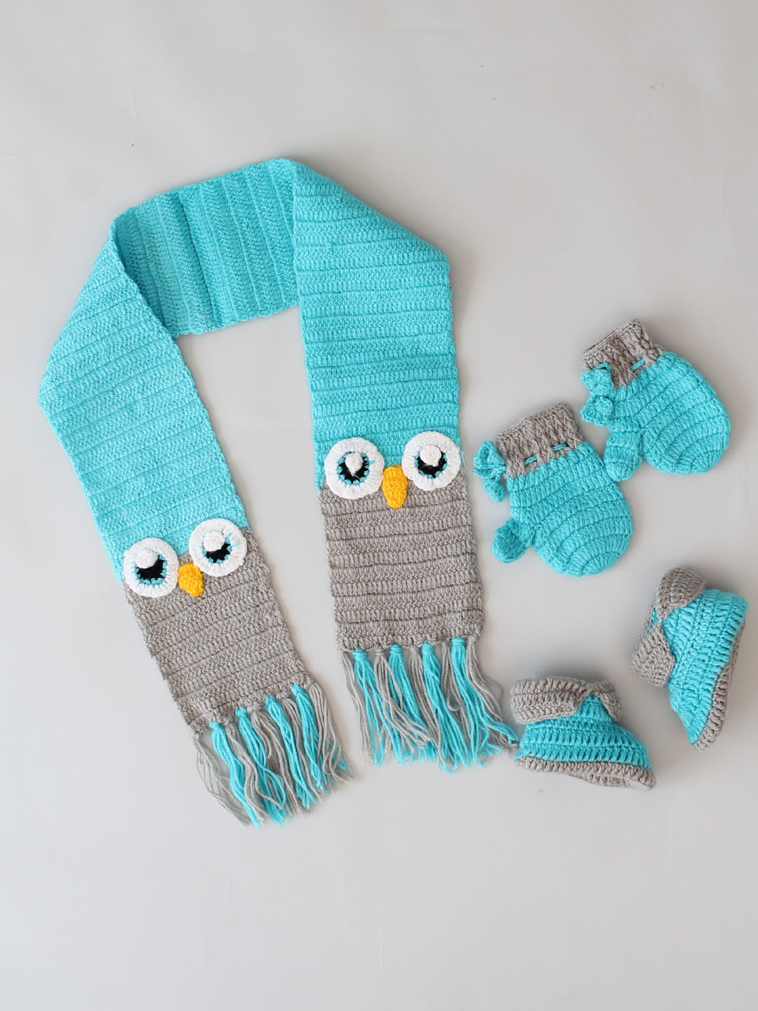 Woonie Handknit Bird Applique Muffler with Gloves & Boots -Blue