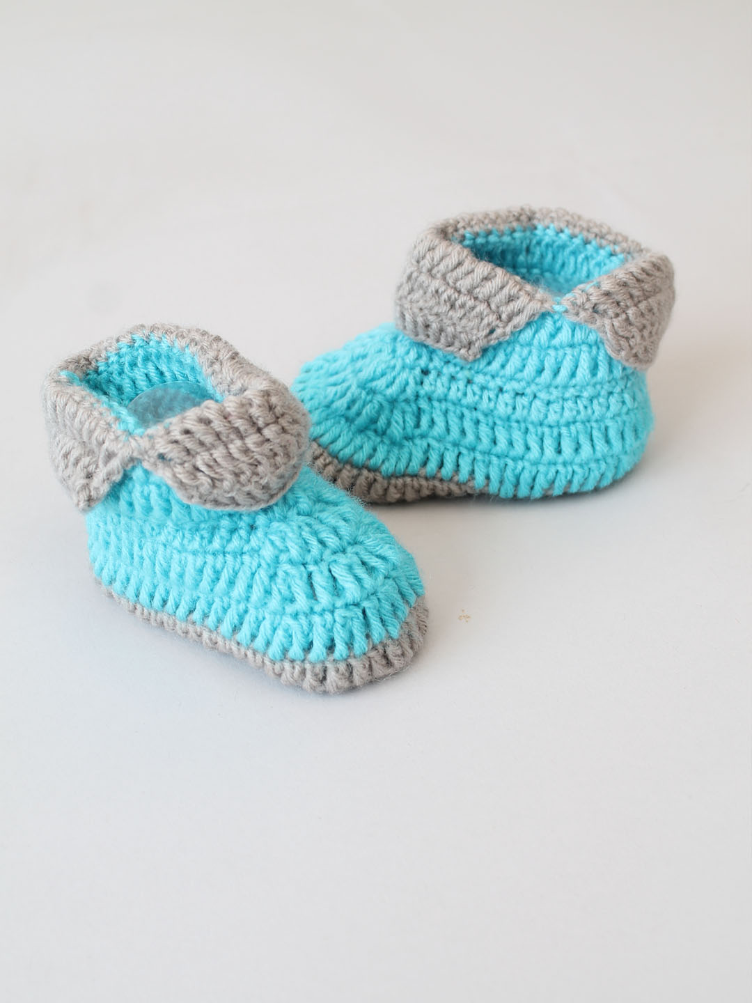 Woonie Handknit Bird Applique Muffler with Gloves & Boots -Blue