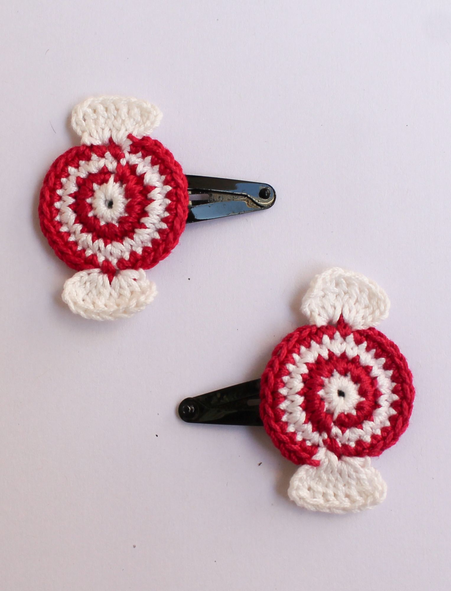 Woonie Handmade Candy Design Set of 2 Hair Clips - Red