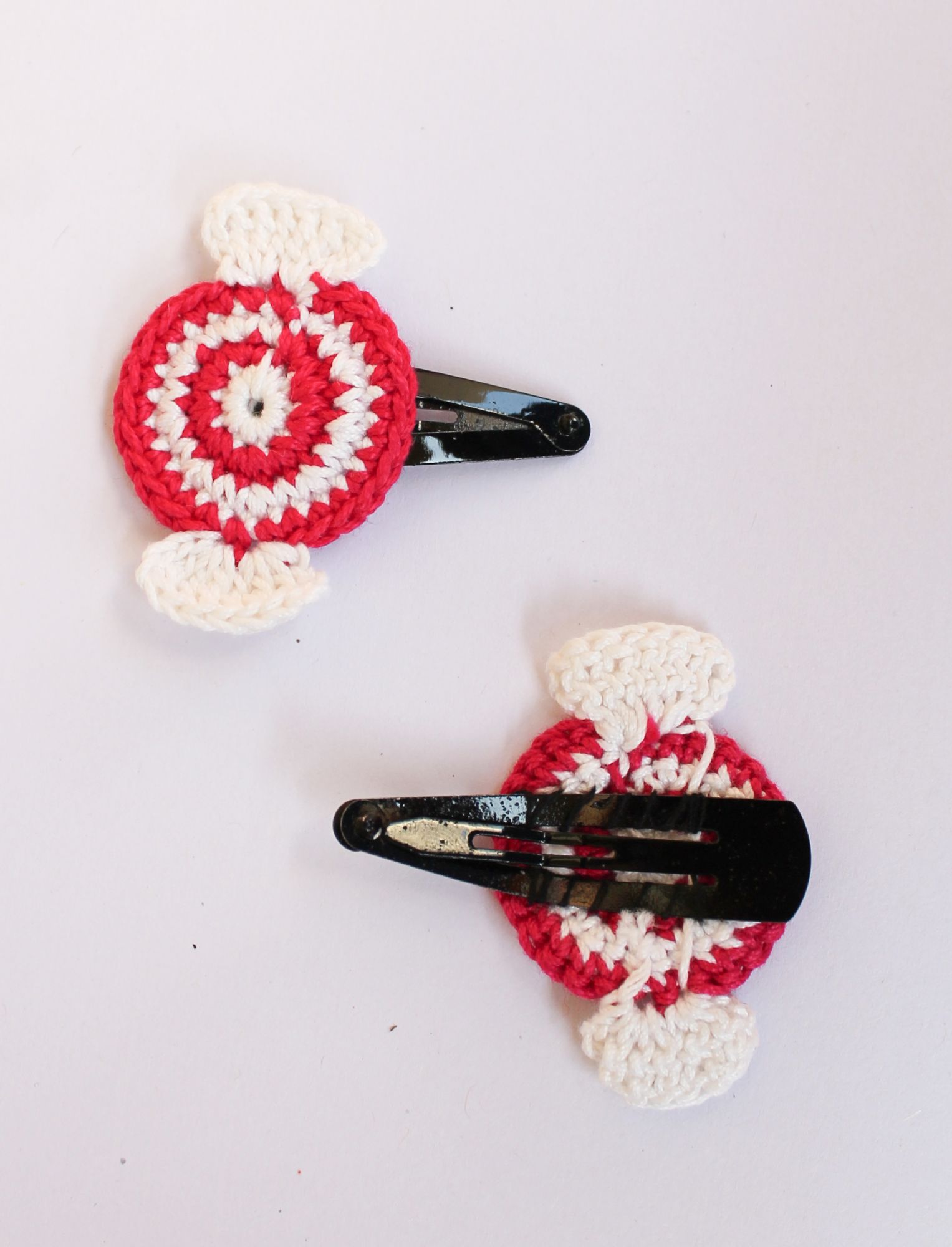 Woonie Handmade Candy Design Set of 2 Hair Clips - Red