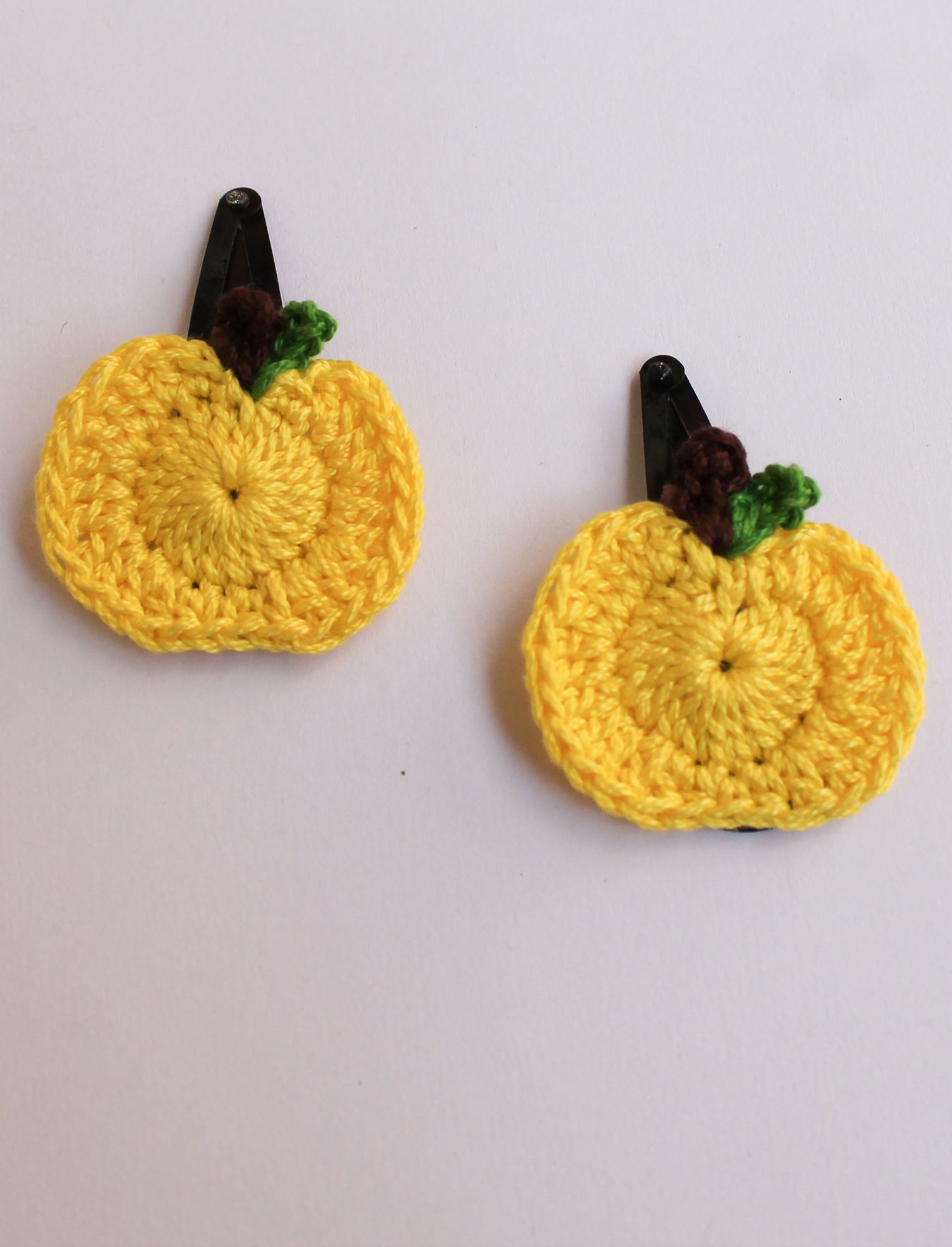 Woonie Crochet Lemon Shaped Set of 2 Hair Clips - Yellow