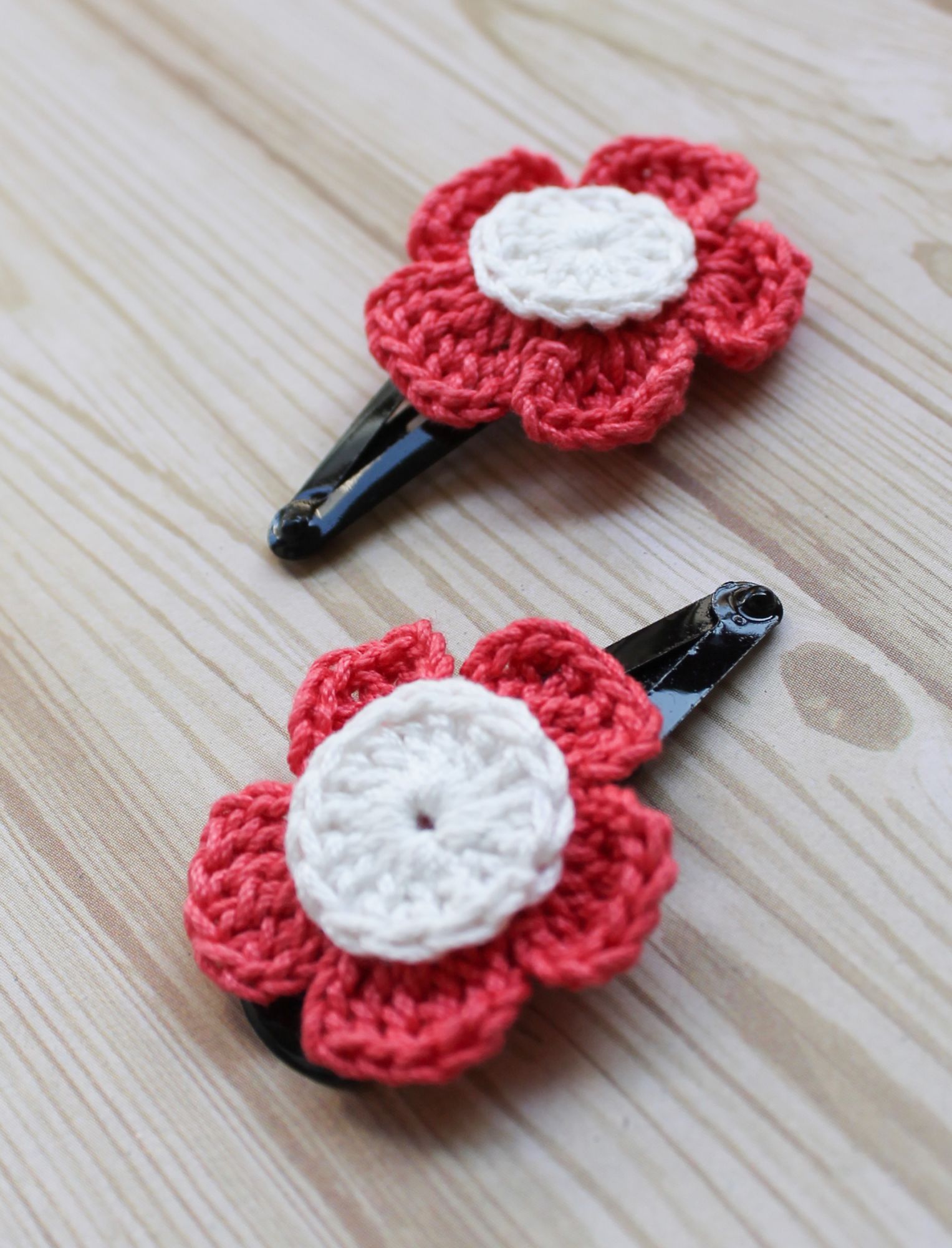 Woonie Handmade Floral Set of 2 Hair Clips - Pink
