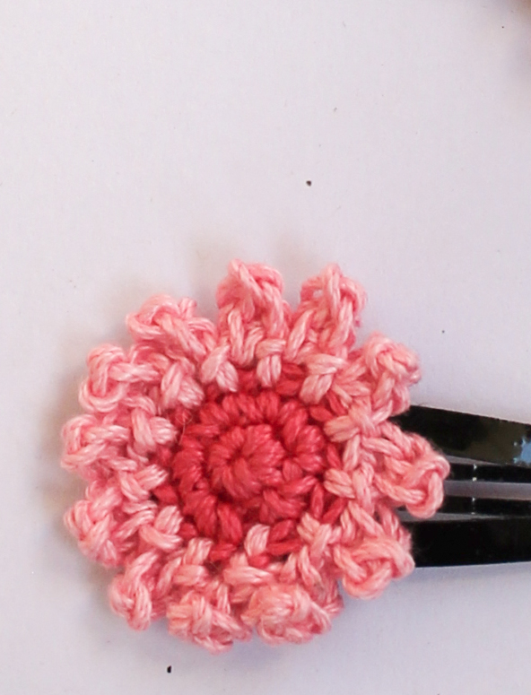 Woonie Handmade Set of 2 Floral Hair Clips - Pink
