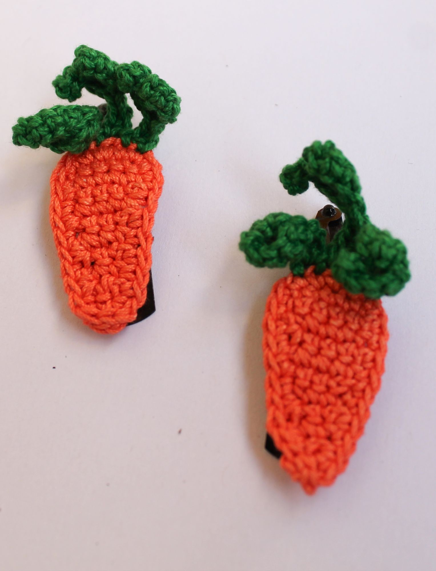Woonie Handmade Set of 2 Carrot Hair Clips - Orange