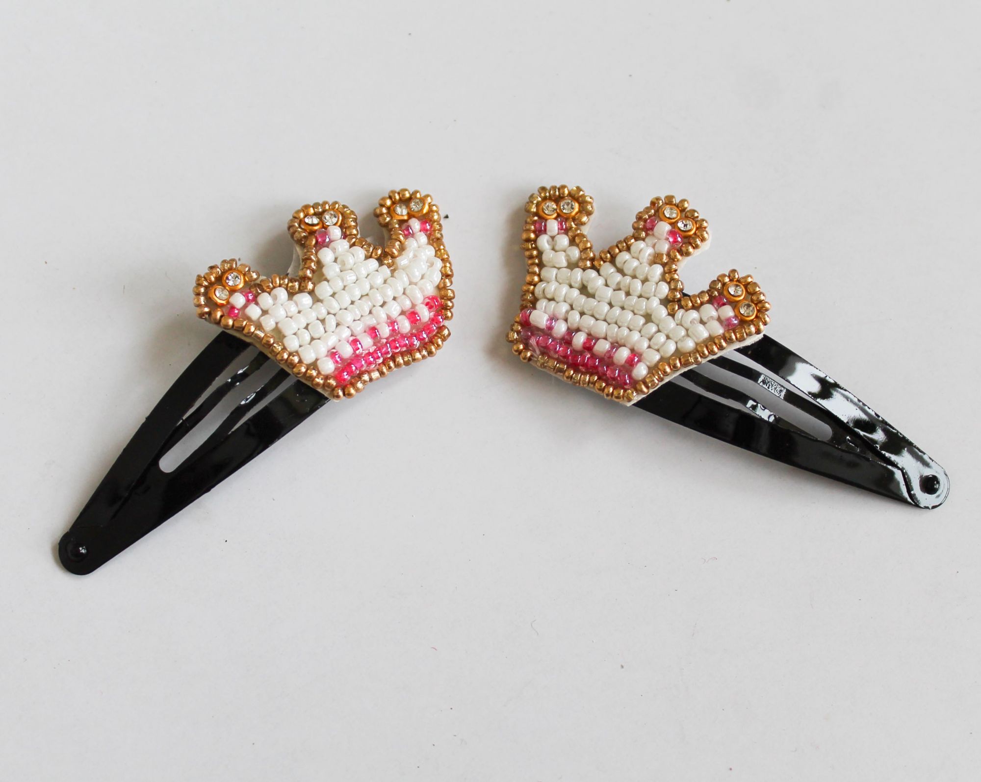 Woonie Crown Embellished Handmade Set of 2 Hair Clips - White