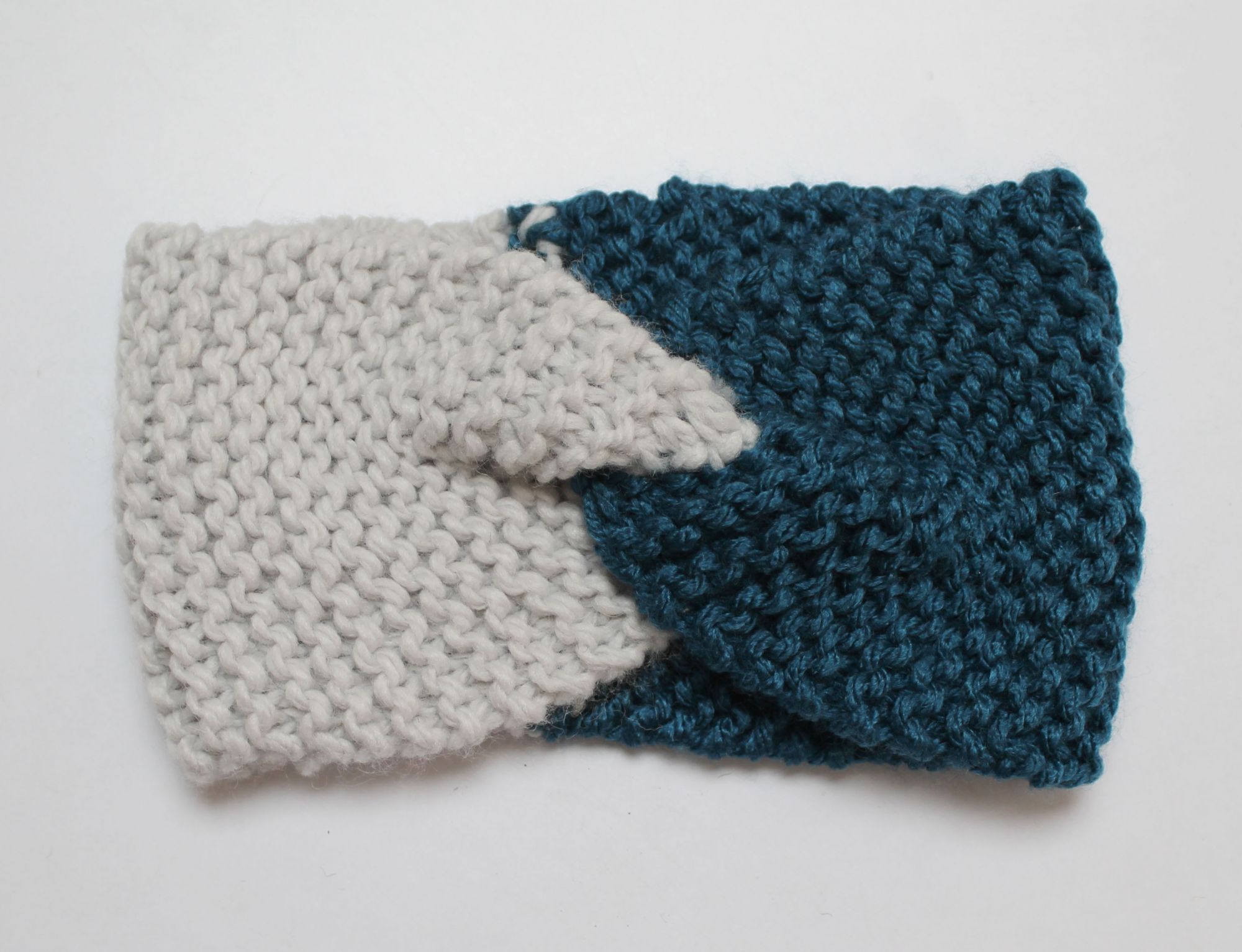 Woonie Handknit Twisted Knot Headband - Grey