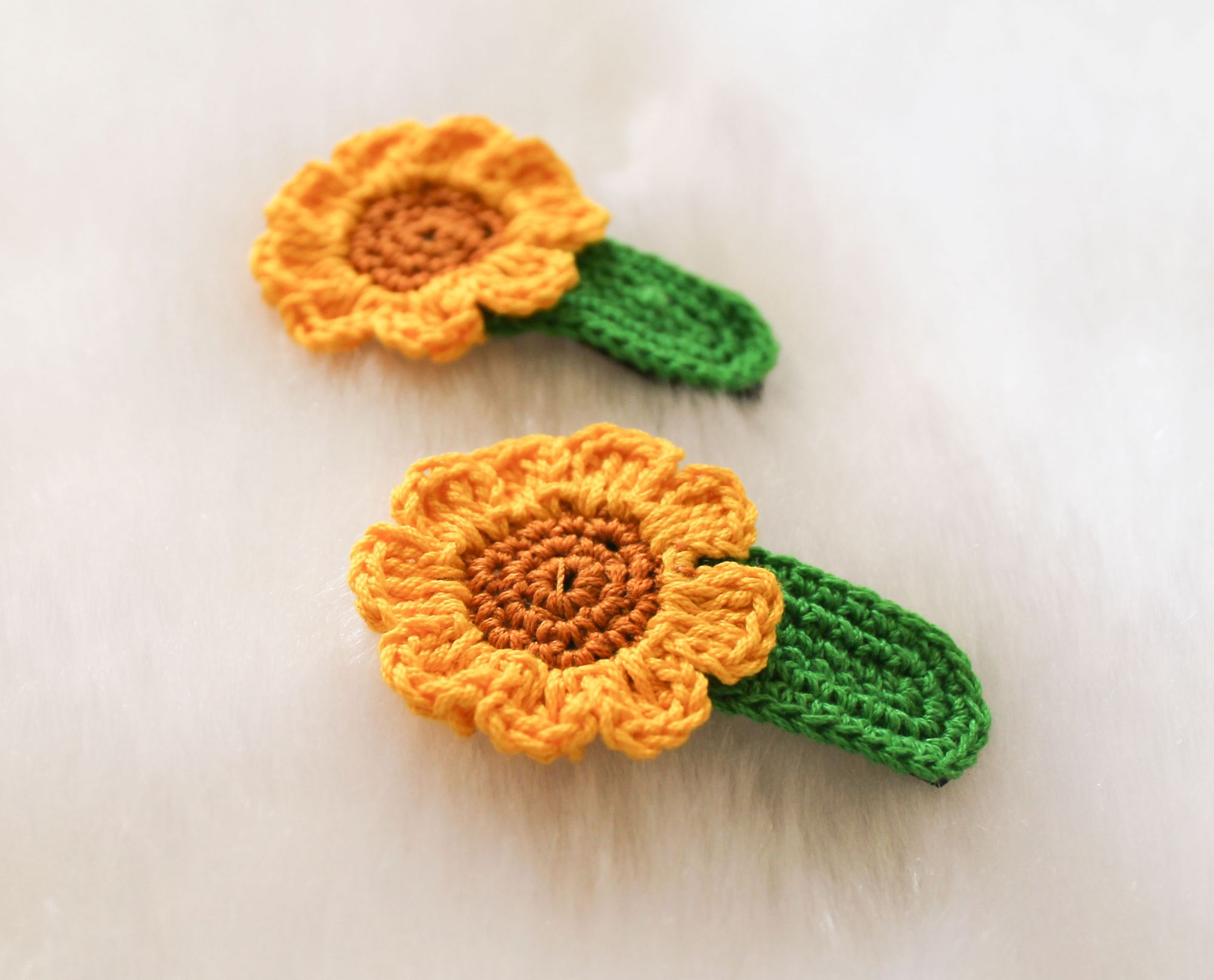 Woonie Handmade Sun Flower Detailing Clips - Yellow