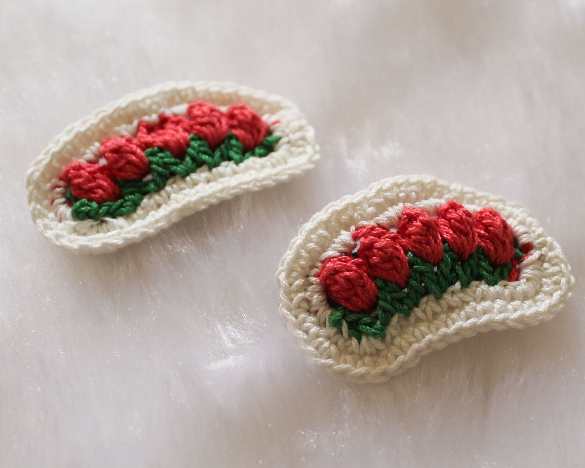 Woonie Handmade Tulip Bunch Crochet Pair of Hair Clips for Girls-Off-White
