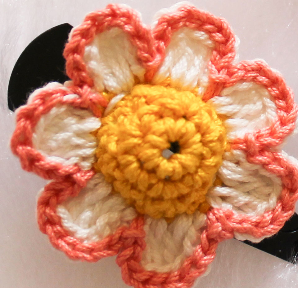 Woonie Handmade Flower Design Set of 2 Clips- Cream & Yellow