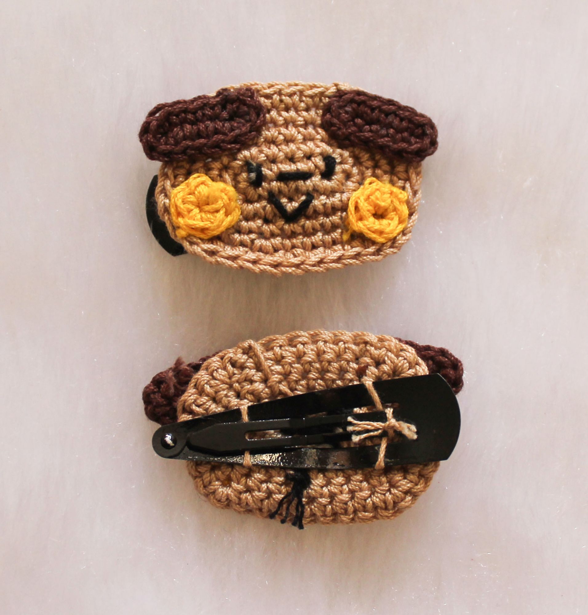 Woonie Crochet Dog Face Detailing Set of 2 Clips-Brown