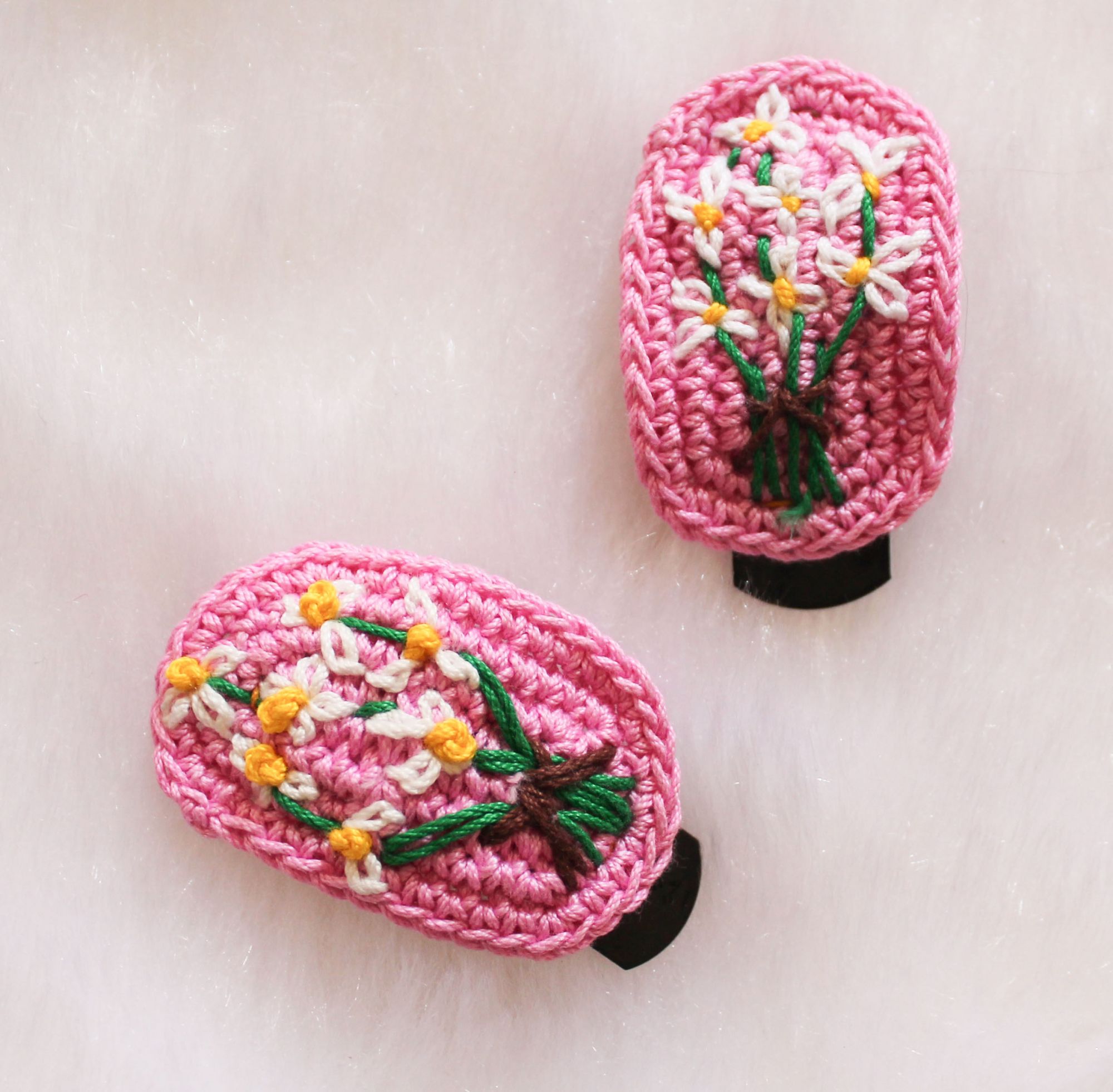 Woonie Crochet Embroidered Set of 2 Clips-Mauve