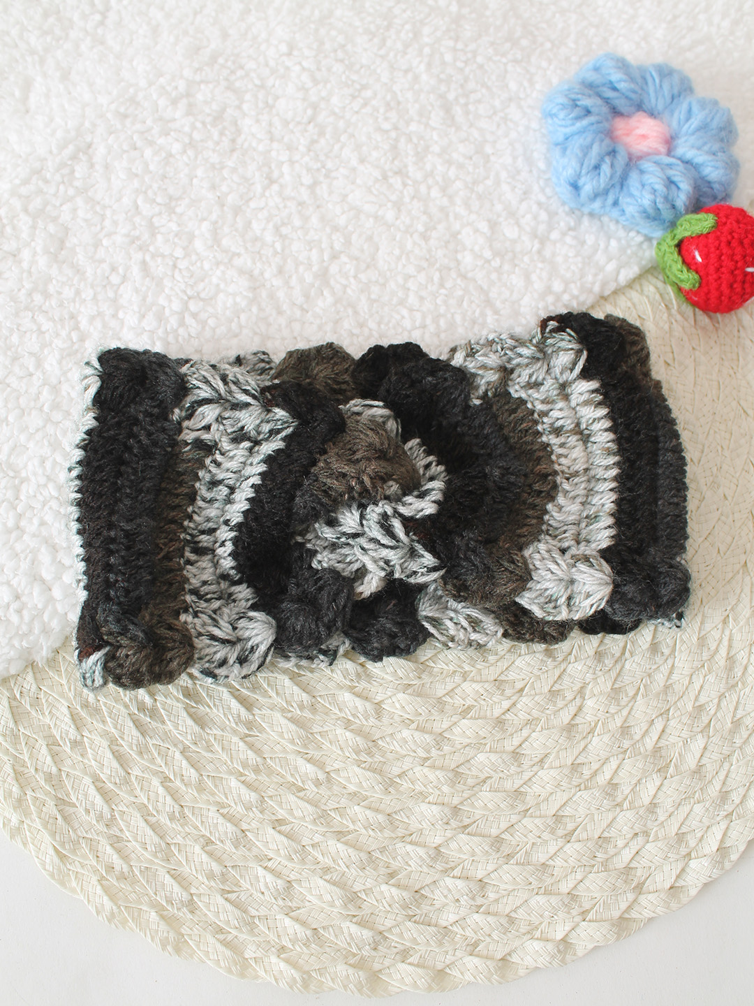 Woonie Crochet Headband - Multicolor