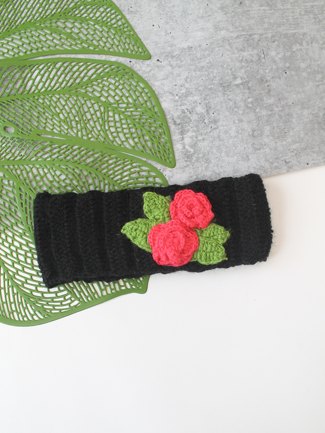 Woonie Floral Applique Detailed Hand Knitted Headband - Black