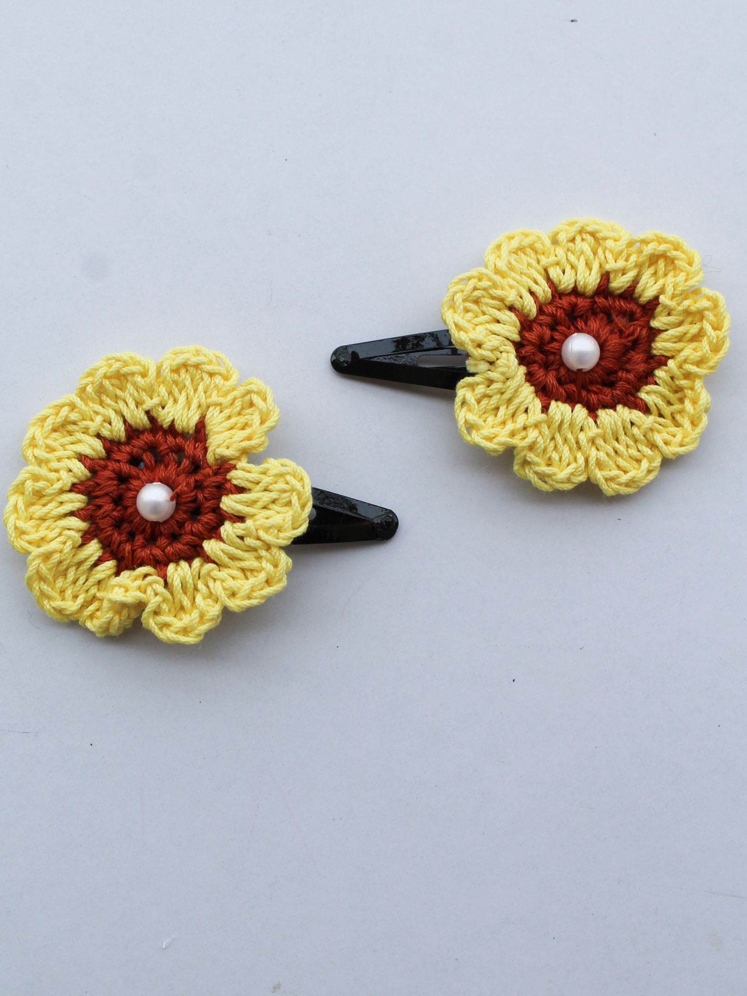 Handmade Crochet Pearl Sunflower Tic Tac Hair Pins for Girls - Yellow
